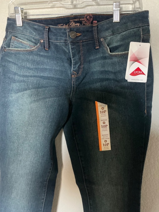 Jeans - Picture 2 of 4